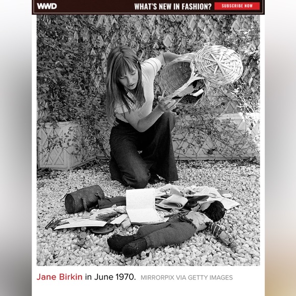 Karl Lagerfeld Paris Antivibes Straw Logo Strap Tote EUC - Picture 14 of 15